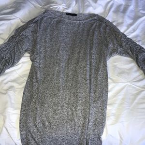 Grey Rouched 3/4 Top